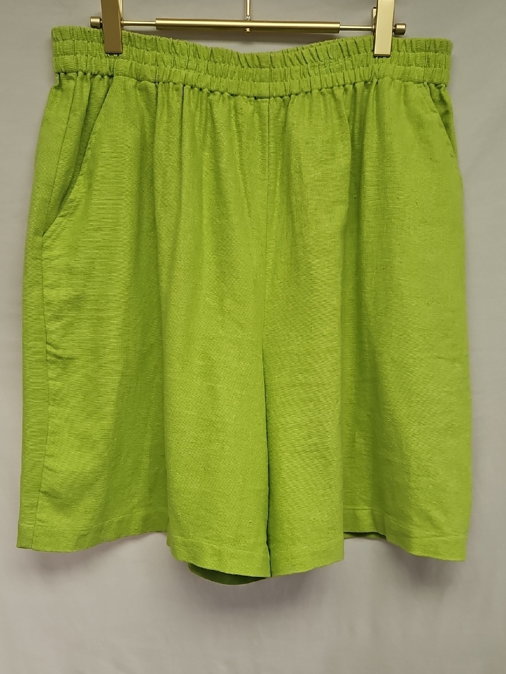 Kathie Lee Collection Bright Lime Linen/Cotton Blend Elastic  Bermuda Shorts